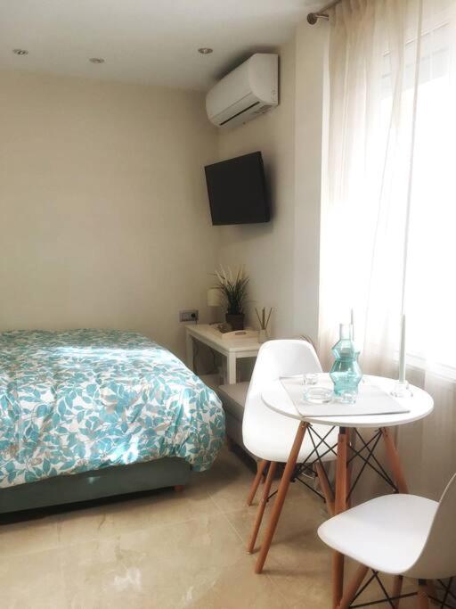 Emerald Mini Suite:Your Deluxe Studio In Kalamaria 테살로니키 외부 사진